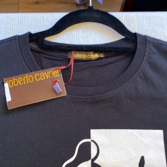 🖤ROBERTO CAVALLI🖤 MEN’S BLACK SHORT SLEEVE TEE. NWT🤩 Excellent Deal.Size L - Picture 2 of 7